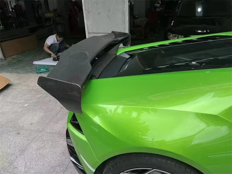 V-shaped Dry Carbon Fiber Forged Pattern Rear Spoiler, Suitable for Huracan LP580/LP610